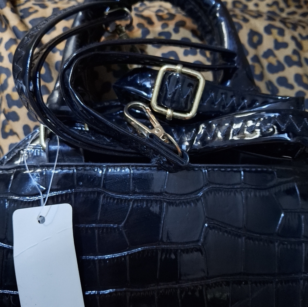 Black Croc-Embossed Shoulder Bag & Wallet Set - Picture 3 of 4